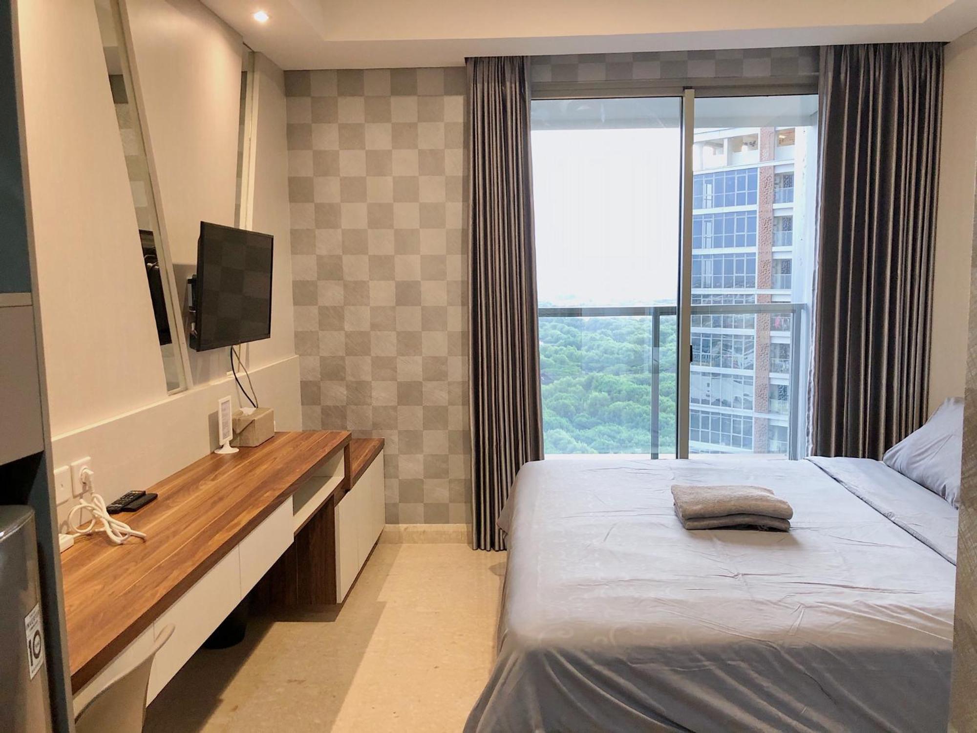 Gold Coast Pik Sea View Apartments By Longesuites Jakarta Room photo