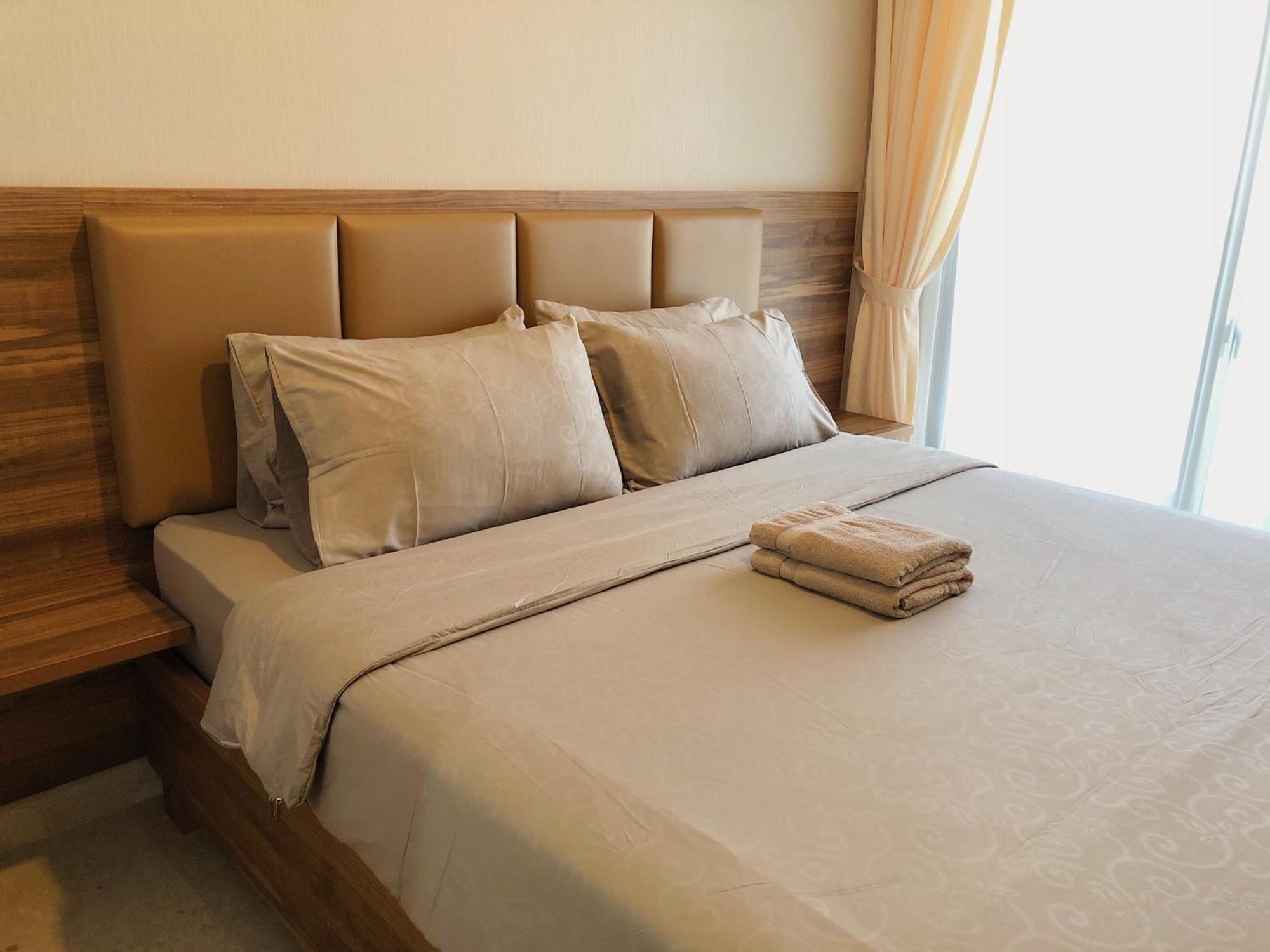 Gold Coast Pik Sea View Apartments By Longesuites Jakarta Room photo