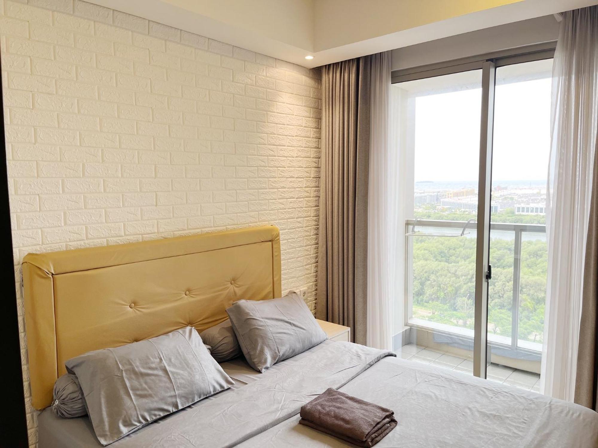 Gold Coast Pik Sea View Apartments By Longesuites Jakarta Room photo